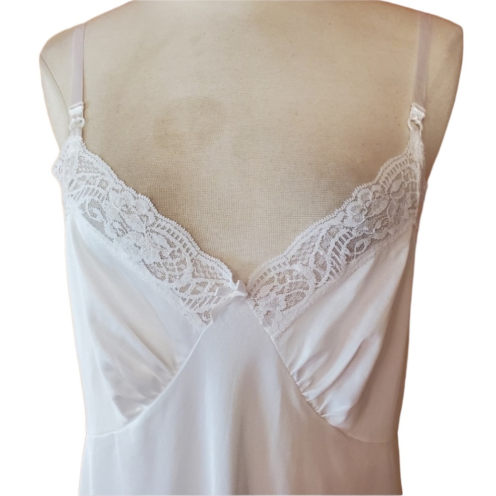 Vintage‎ Adonna White Lace Trim Slip/Nightgown - Picture 2 of 6